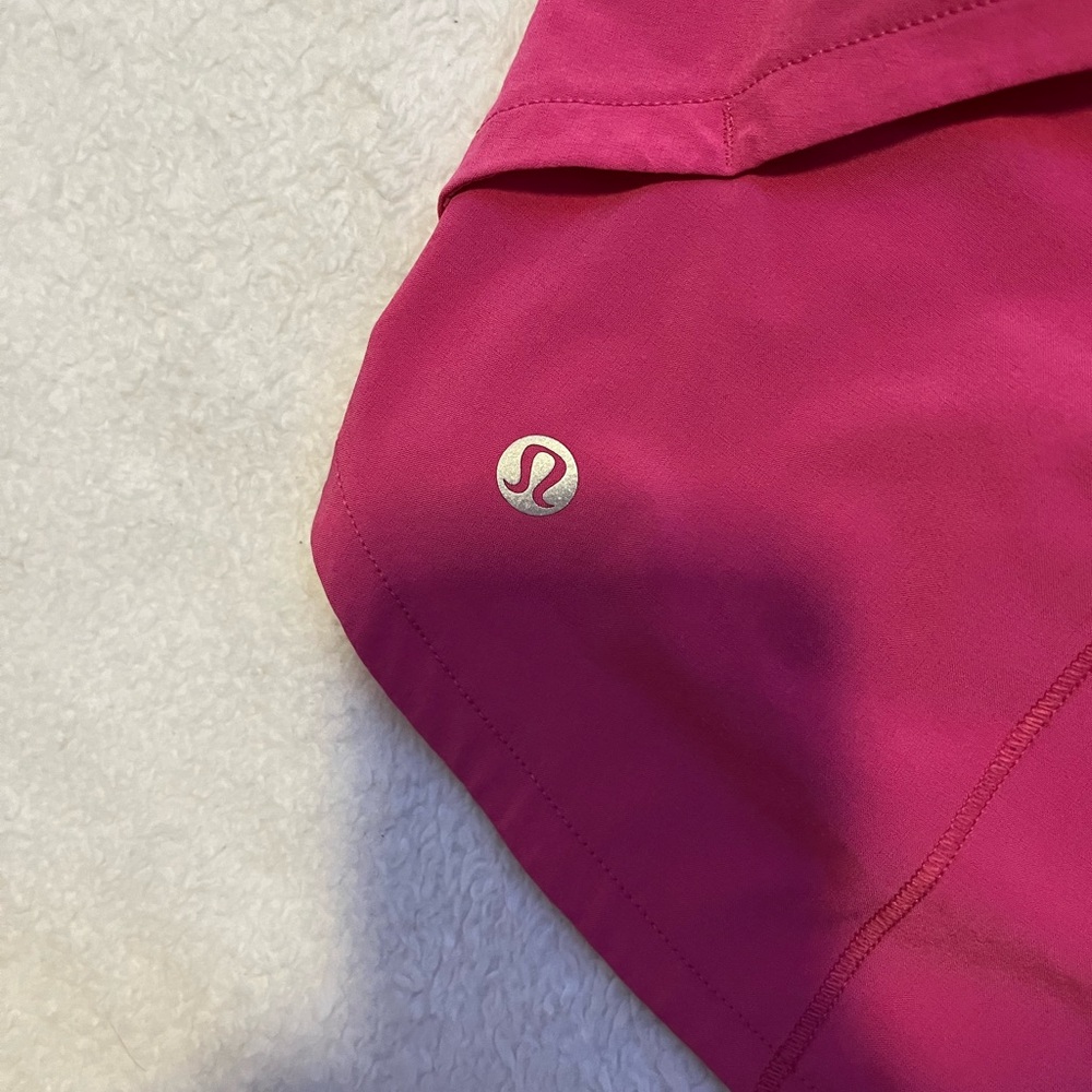 Sonic Pink Lululemon Speed-Up Shorts ‘2.5  SIZE 10
